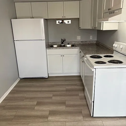 2 bed, 860 sqft, $900 — Photo 1