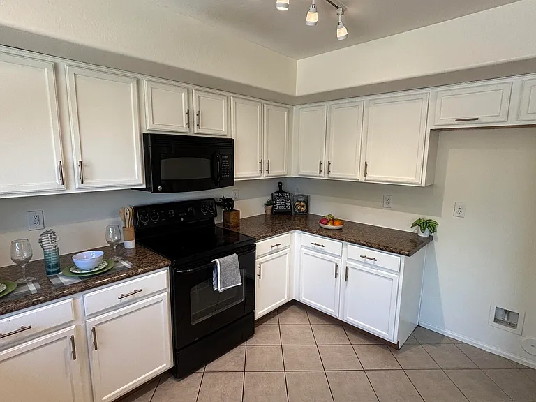 624 W Mesquite Tree Ln — Photo 8
