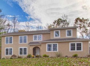 2512 Deep Creek Rd, Perkiomenville, PA 18074