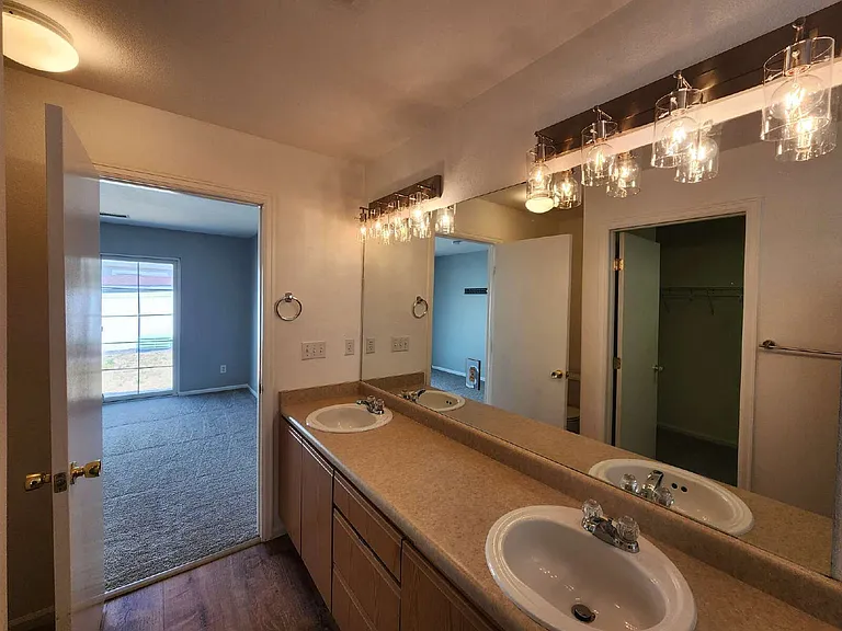 20459 March Dr — Photo 31