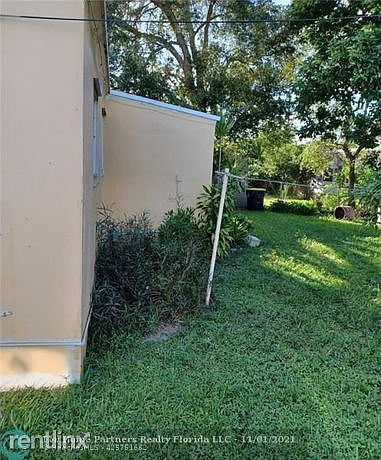 2nd image of 738 SW 3rd Pl