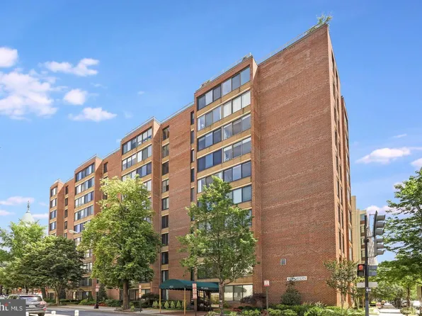 1301 20th St NW APT 402, Washington, DC 20036