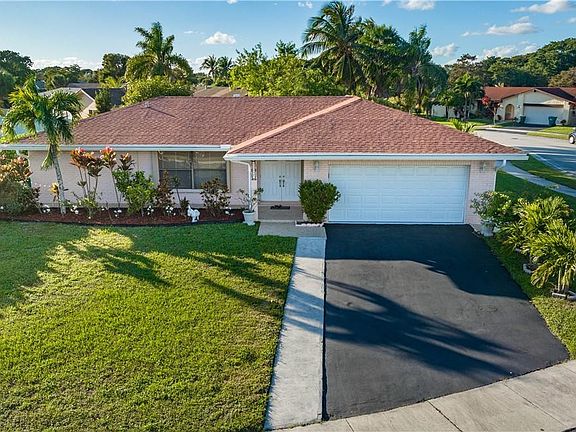 5th image of 6697 NW 89th Avenue