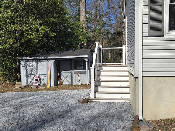 Side entrance and shed location