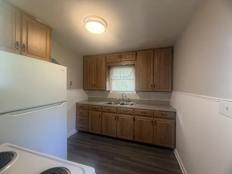 515 W Southside Blvd — Photo 11