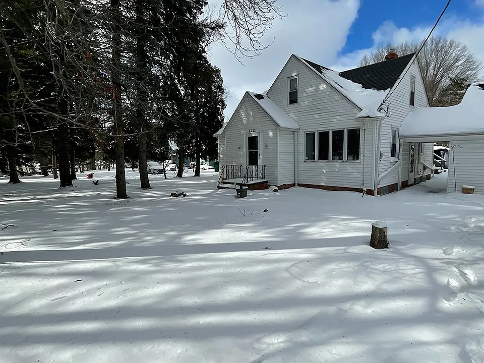 24777 Highland Rd