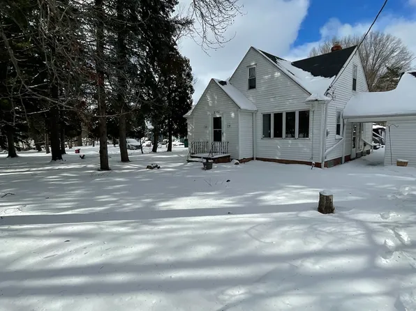 24777 Highland Rd, Richmond Heights, OH 44143