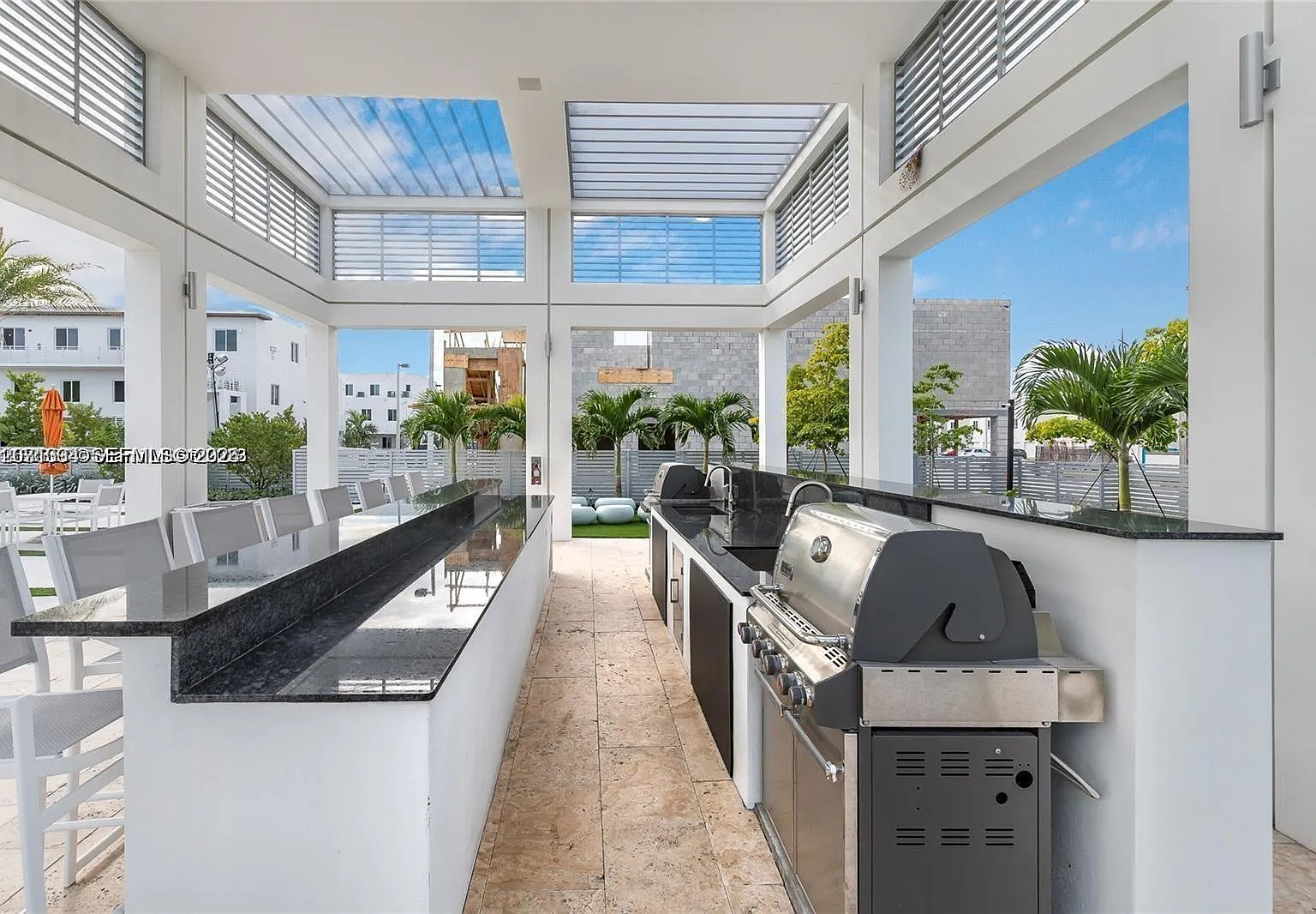 3 bed, 2.5 bath, 500 sqft, $5,000 — Photo 3