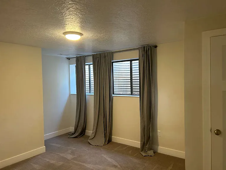 5702 Maplewood Dr — Photo 13