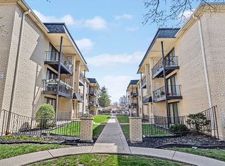 2037 N Harlem Ave APT 3W, Chicago, IL