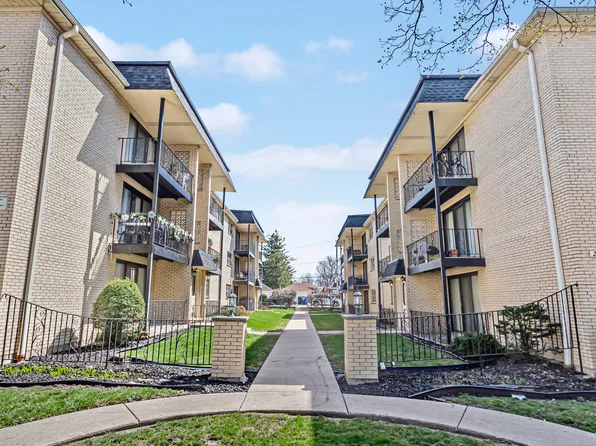 2037 N Harlem Ave APT 3W, Chicago, IL 60707
