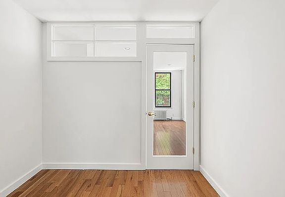 3rd image of 218 E 5th St APT 2W