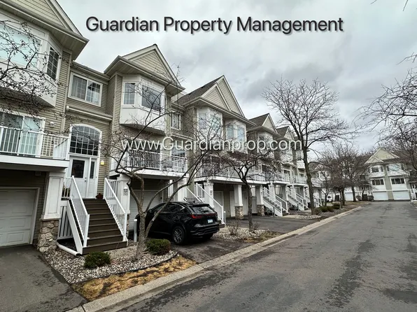 750 Fairfield Cir, Minnetonka, MN 55305