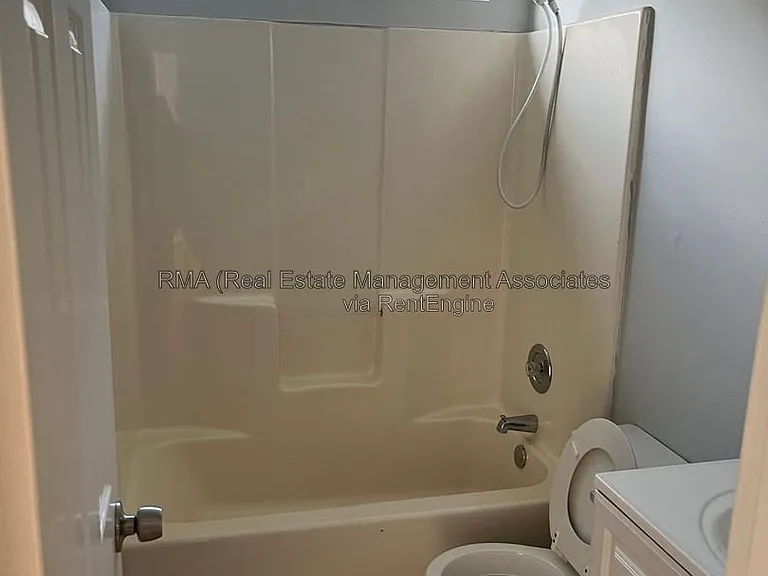 109 Tuscany Ln — Photo 7