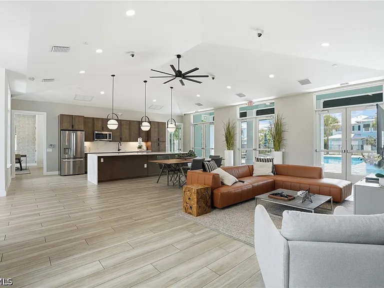 26380 Coco Cay Cir — Photo 44