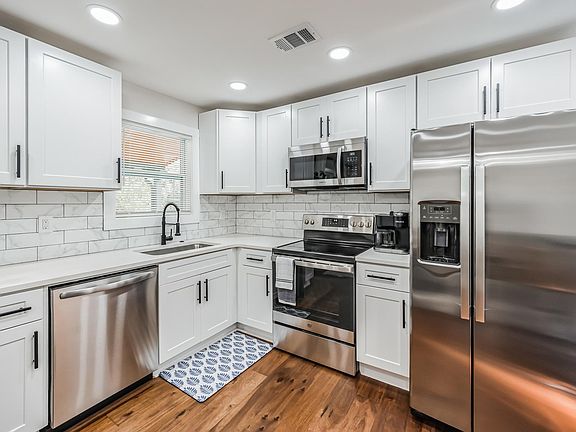 4th image of 5864 Ridge Dr SE