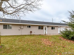 21 Orchard Dr, Sparta, MI 49345