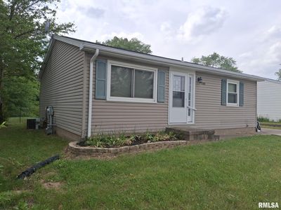 1907 Chicory Rd, Pekin, IL, 61554
