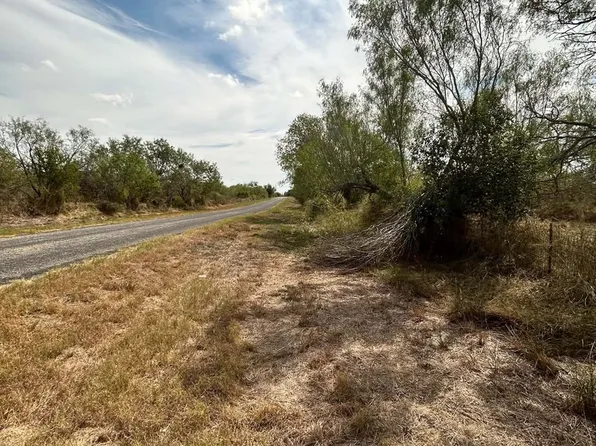 303 E North St LOT 2, Pleasanton, TX 78064
