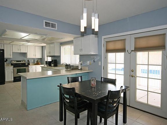 Spacious Kitchen & Dining