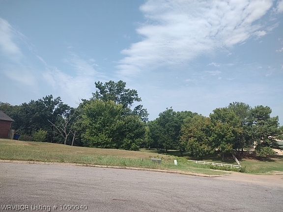 5th image of 2612 Carrington Pointe Rd
