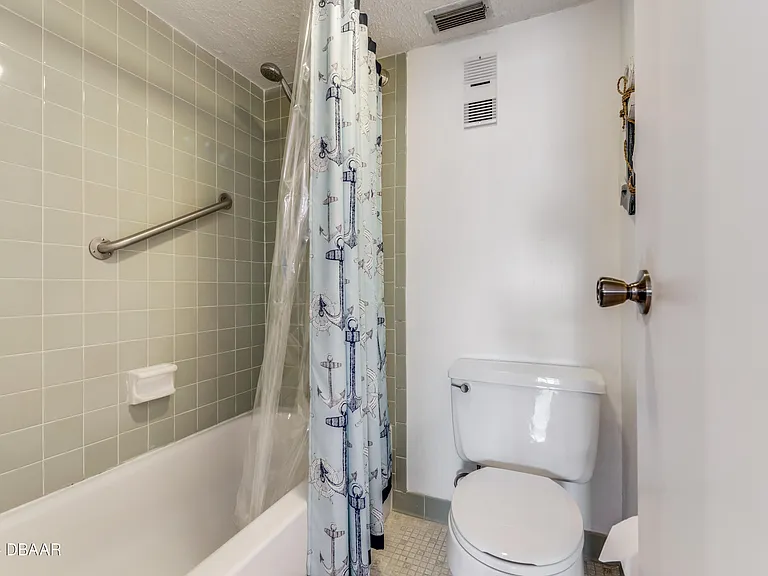 935 N Halifax Ave #410 — Photo 17