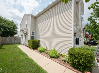 489 Overland Dr, Greenwood, IN