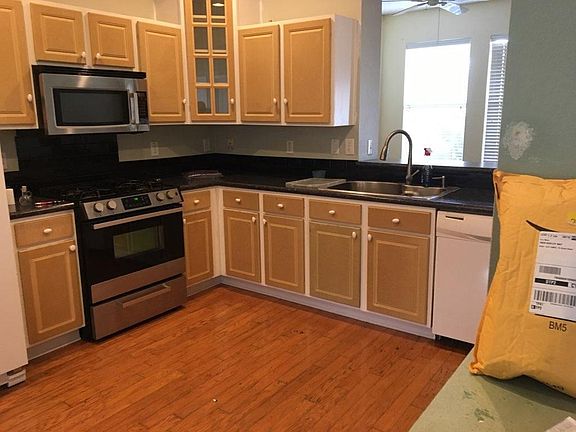 4th image of 10024 Bentley Way