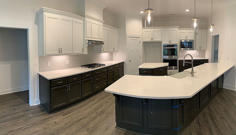 1st image of 8011 Farm Meadow Dr SE