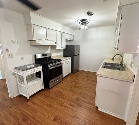 5th image of 166 Linda Cir