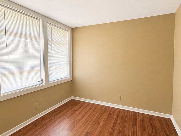 5th image of 2519 Albrook Dr