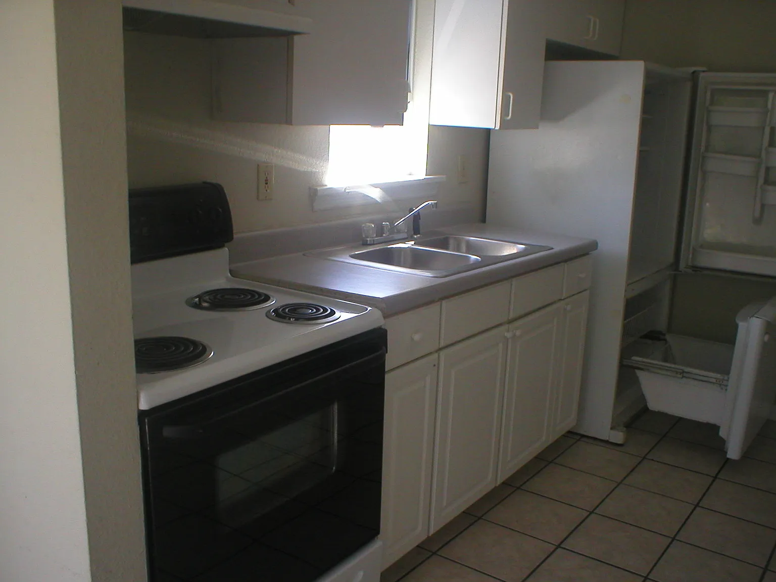 2 bed, 900 sqft, $1,500 — Photo 4
