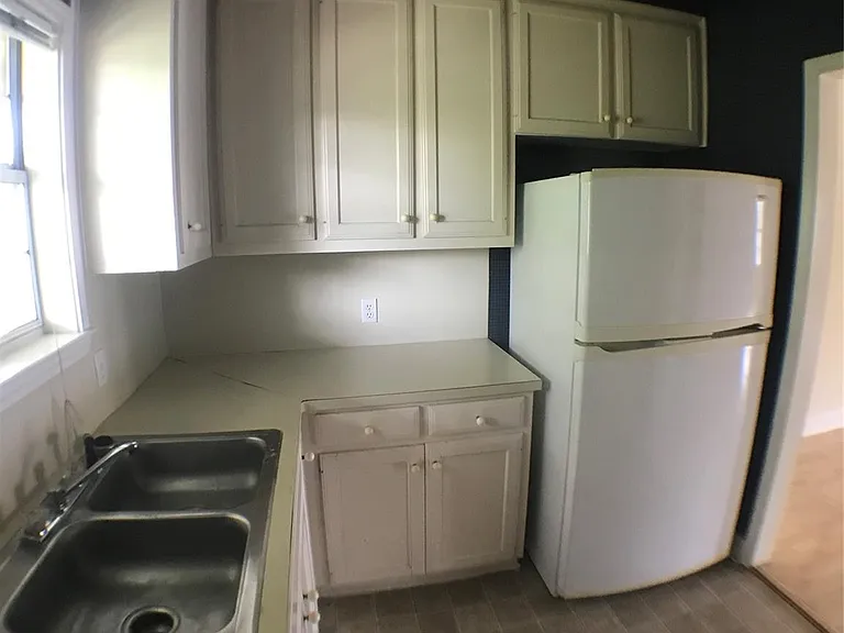 2100 San Gabriel St #302 — Photo 4