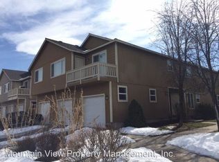 2063 SW Canyon Dr, Redmond, OR 97756