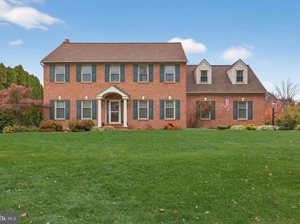 339 Carter Moir Dr, Lancaster, PA 17601