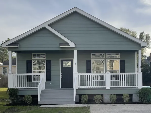 6199 W Desoto St, Bay Saint Louis, MS 39520