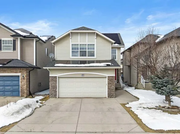 98 S Cougarstone Close SW, Calgary, AB T3H 5W3
