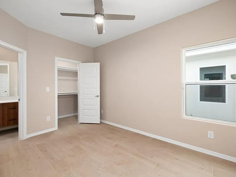 3105 W Sandlewood St #3 — Photo 12