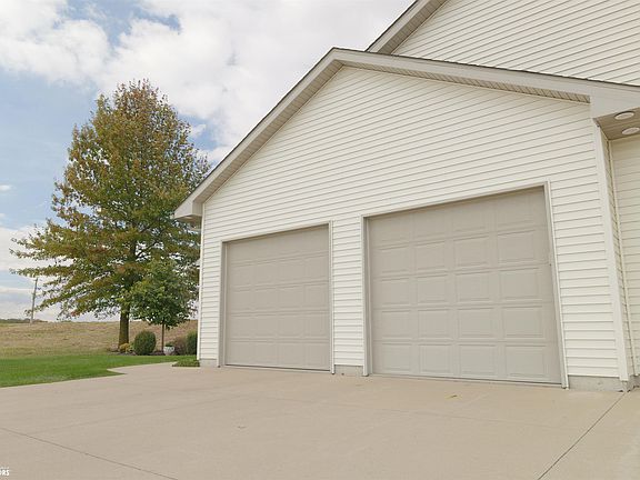 2nd image of 5646 Oak Hills Dr