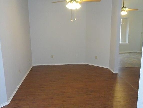 2nd image of 2133 Willowood Dr