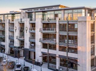 369 N Old Woodward Ave #206, Birmingham, MI 48009