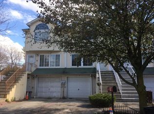 7C17 Ludwig Ln, Staten Island, NY 10303