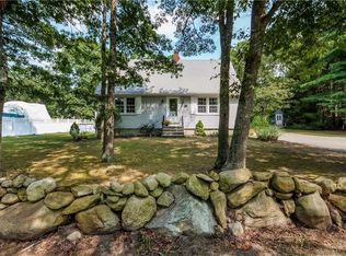 206 Narrow Ln, Charlestown, RI 02813