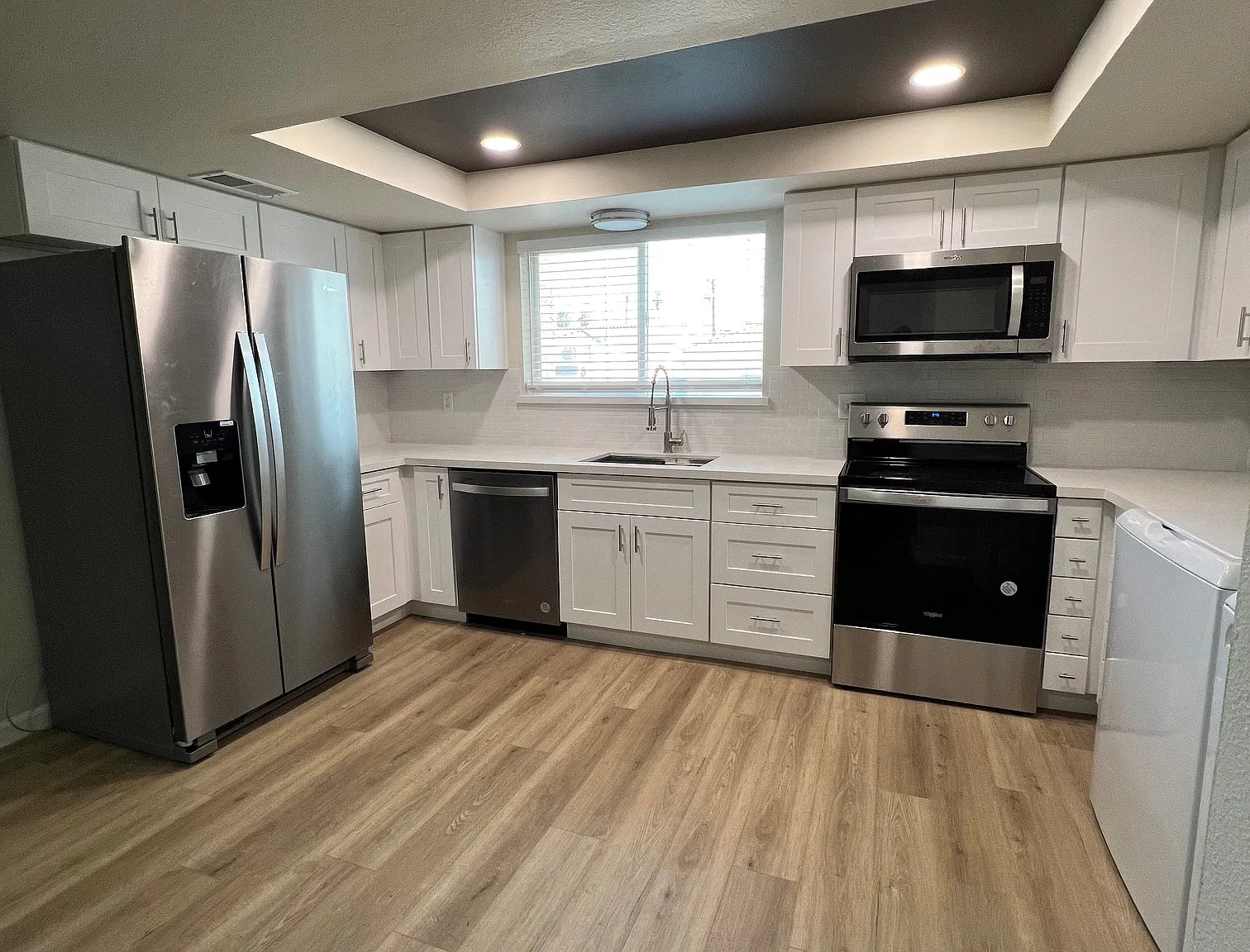 1078 W Flint St — Photo 2