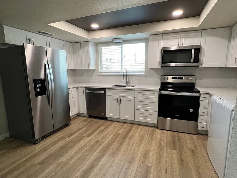 1078 W Flint St #A — Photo 2