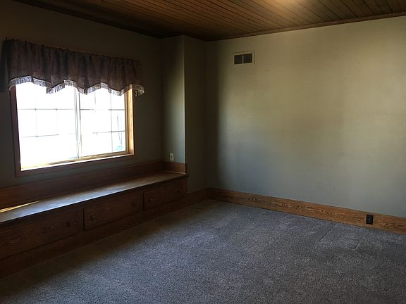 dining room with window seat