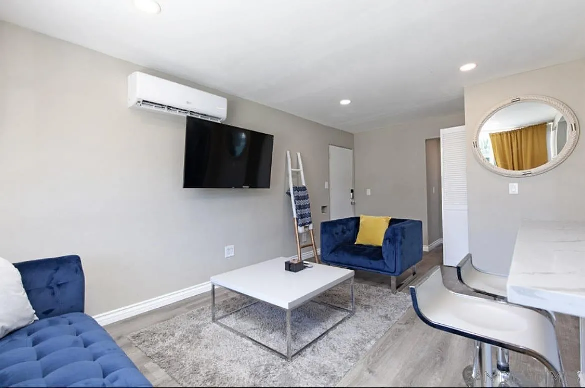 4346 Temecula St — Photo 2