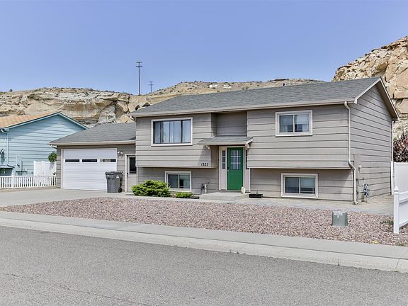 3rd image of 1325 Veterans Park Dr