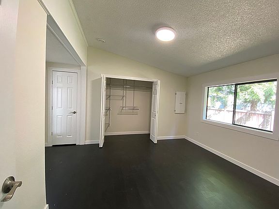 2nd image of 11517 191st Ave E