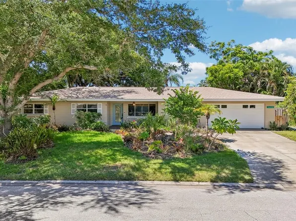 2400 S BRINK AVENUE, SARASOTA, FL 34239